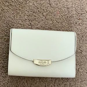 KATE SPADE white wallet